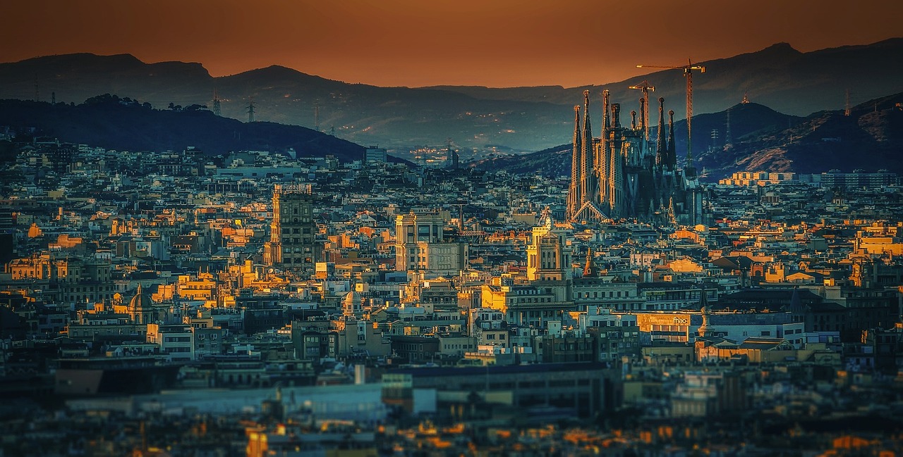 barcelona-3226639_1280